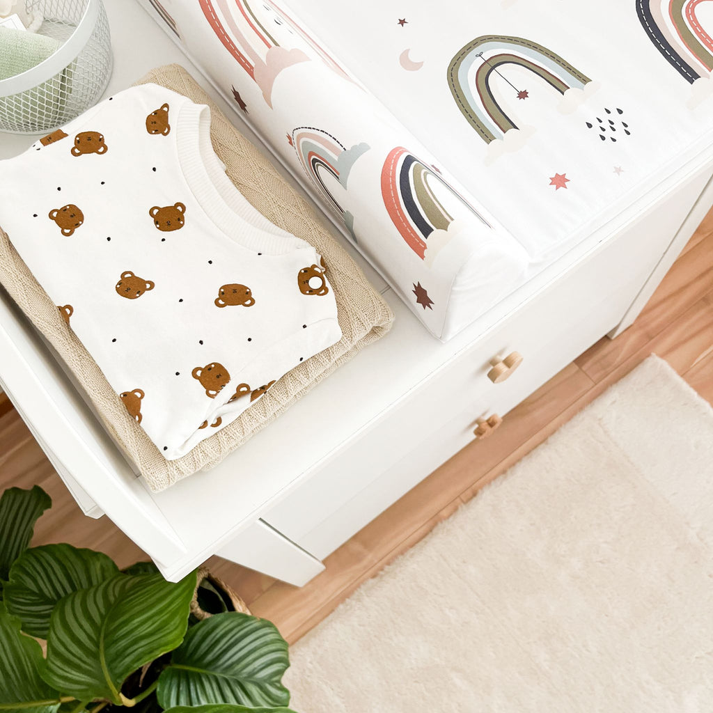 Lieve commode met verschoonblad – detail afwerking