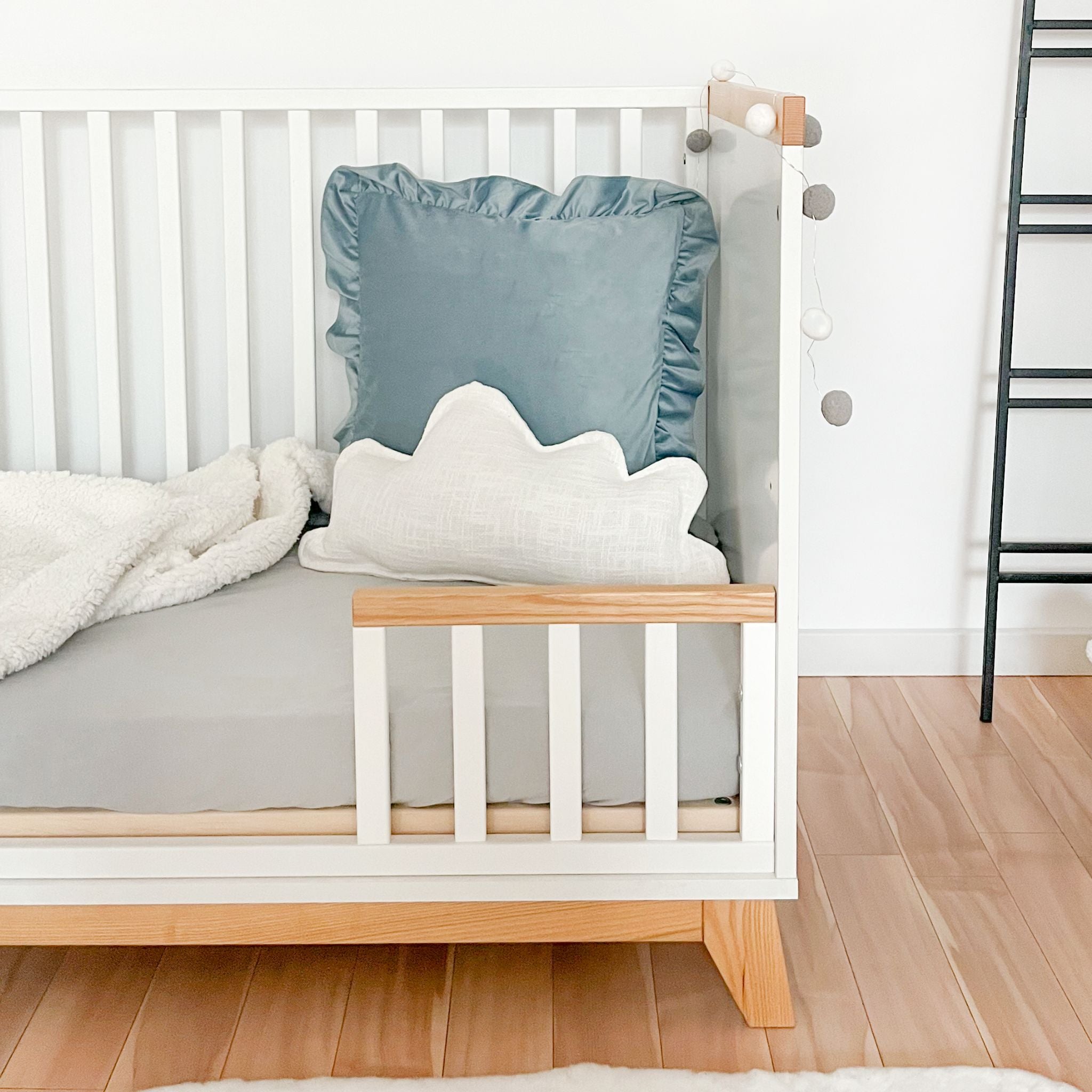Fjord babybed met sofafunctie – sfeer