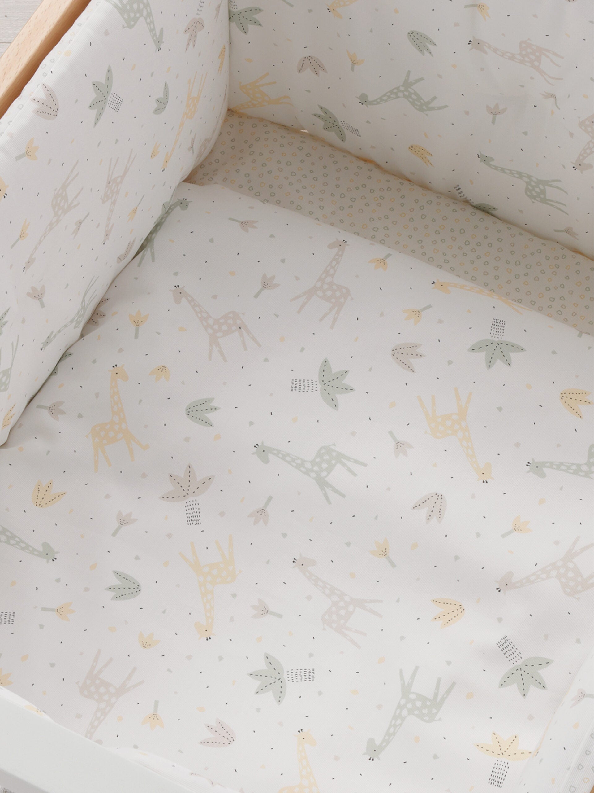 Vera Giraffe wieghoeslakenset – officiële Erbesi Evolution productfoto