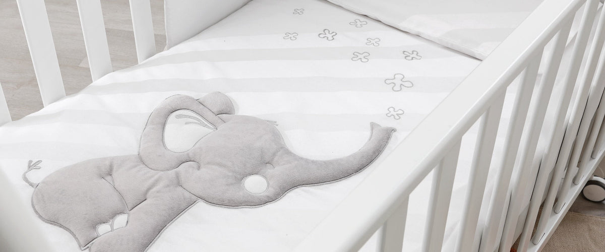 Britt kledingkast – officiële Erbesi Elly babykamer