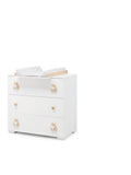 Kiki commode met uitgeschoven verzorgingsblad