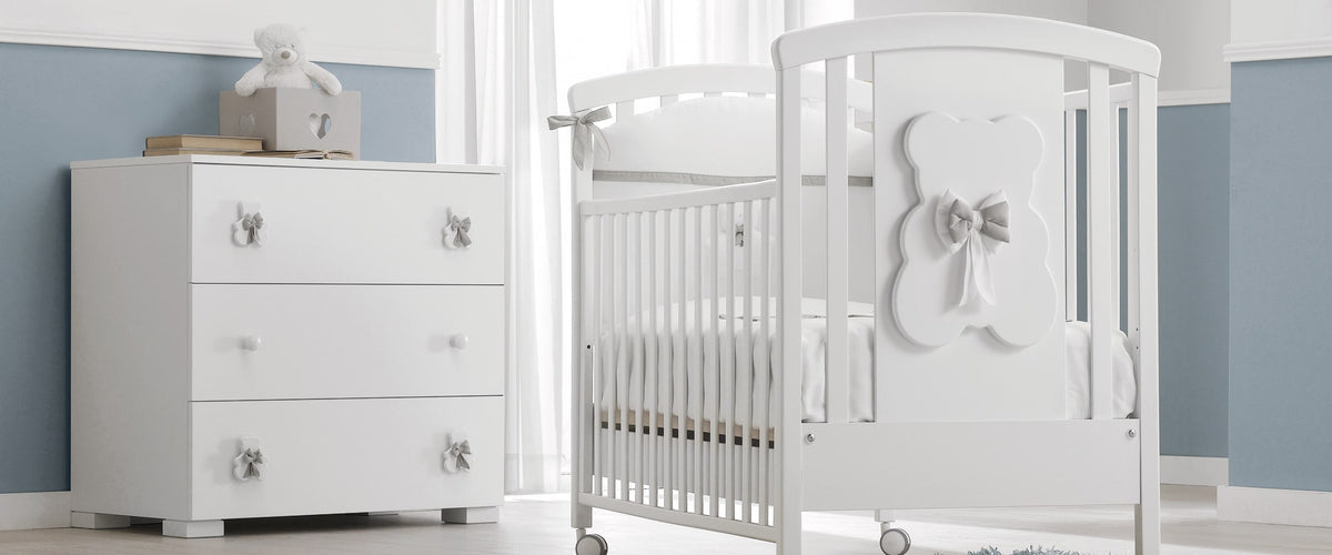 Kiki babykamer in wit met grijze details