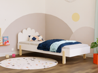 Linn bed 90x200 cm van massief hout, getoond met een los verkrijgbaar hoofdbord dat niet is inbegrepen