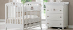 Mees babykamer in wit met tortora accenten