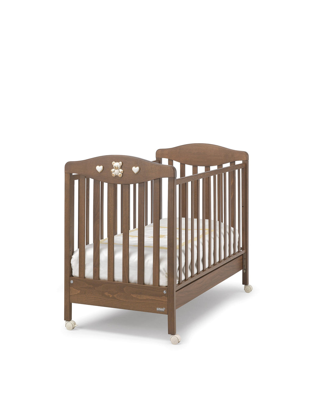 Nina babybed in noten volledig in beeld