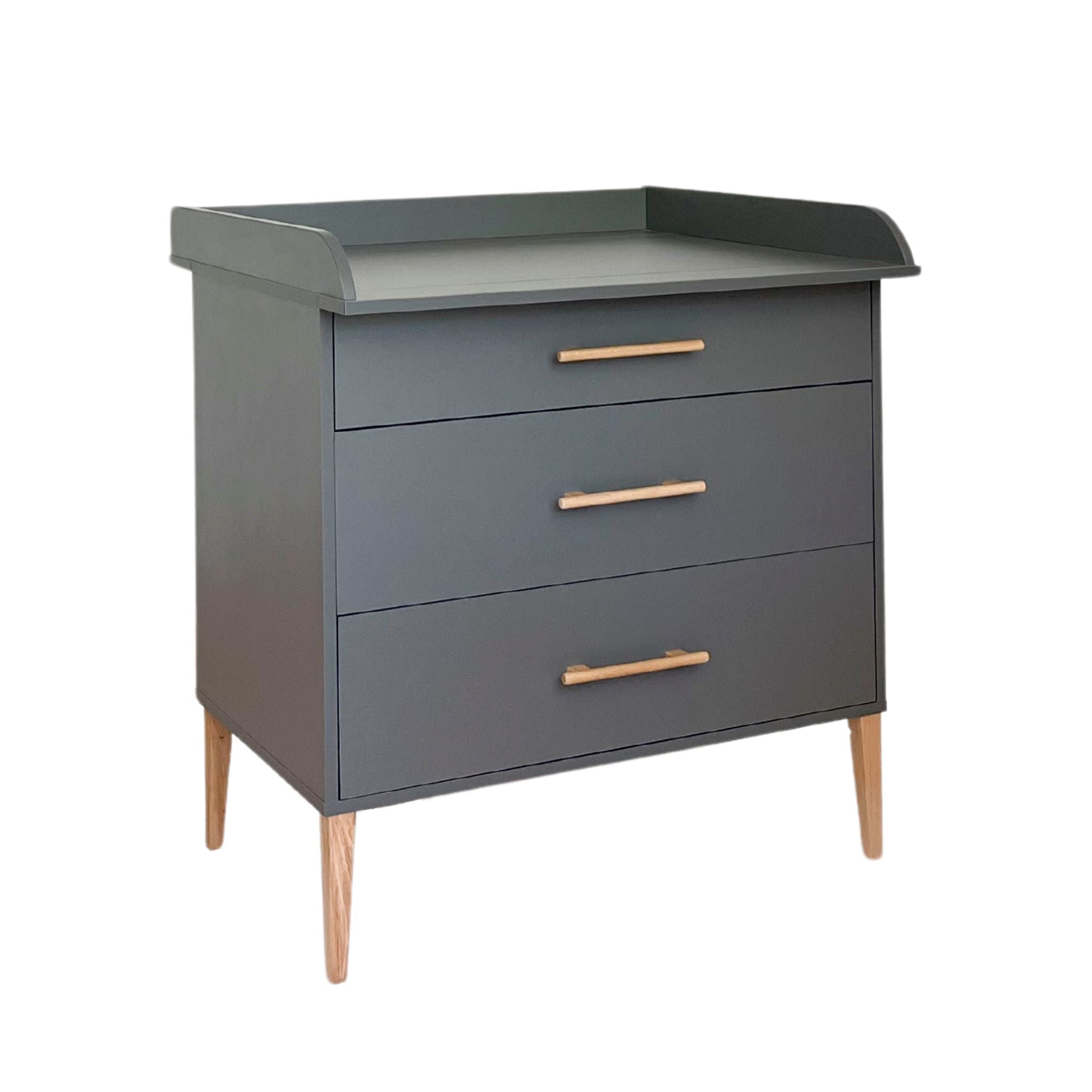 Noor commode grijs met verschoonblad en houten grepen