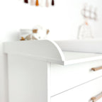 Noor commode wit detail afgerond verschoonblad