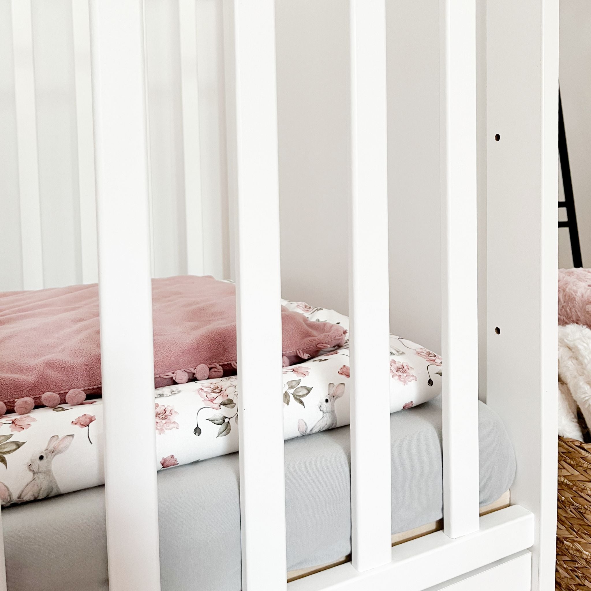 Puur babybed 120x60 wit – detail bodem