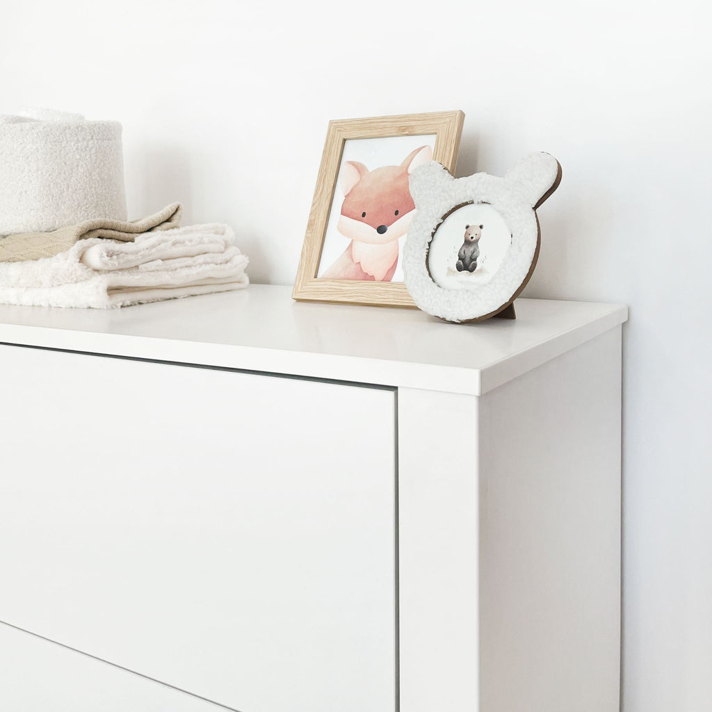Puur commode greeploos wit – detail verschoonblad
