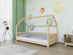 Sem huisbed met zijpaneel en open instap in een kinderkamer