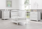 Juul babykamer in wit en grijs